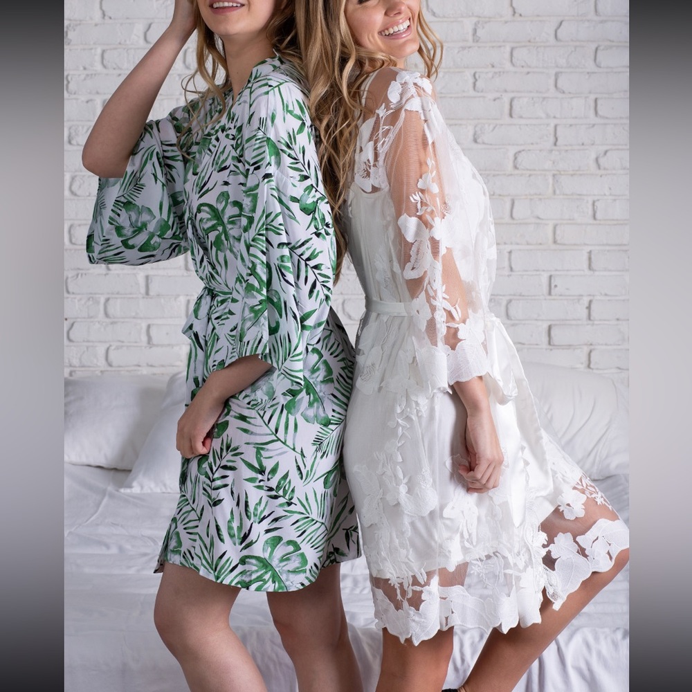 NWT Lace white robe (great for brides!)